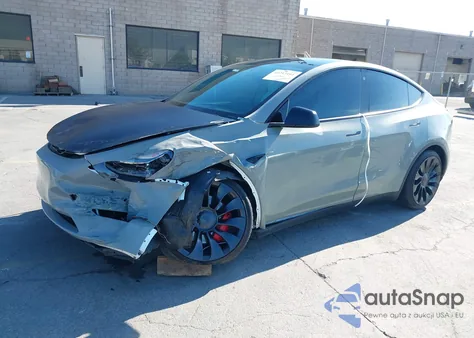 2022 Tesla Model Y Performance Dual Motor All-Wheel Drive from USA, damaged, VIN 7SAYGDEF3NF405560
